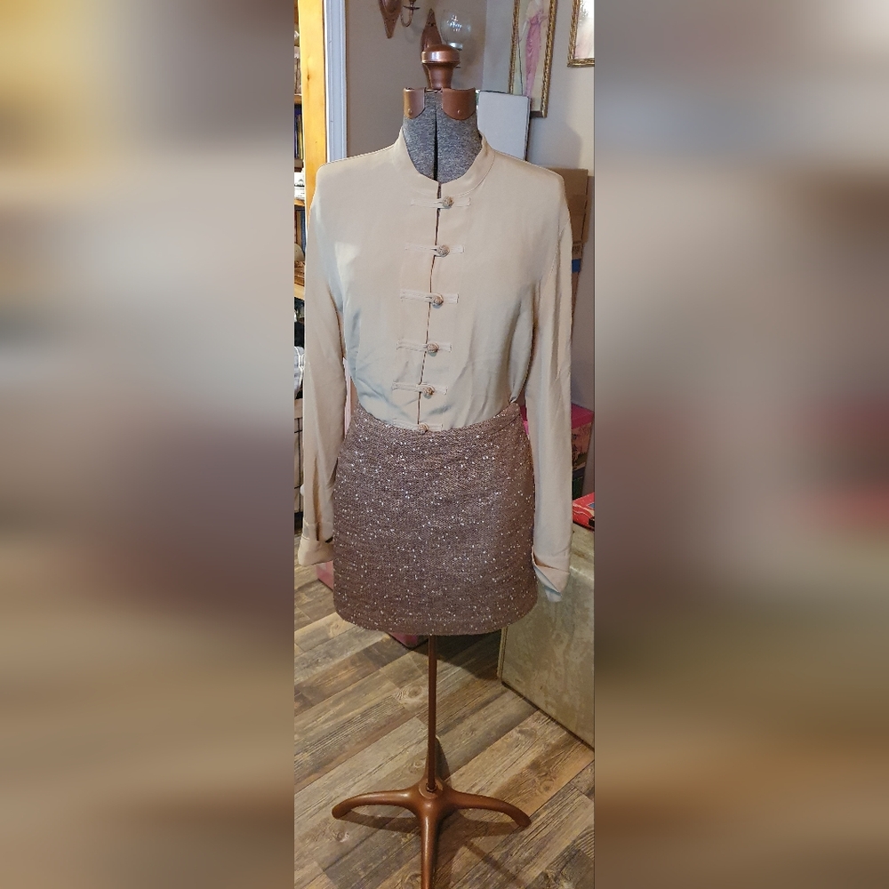 Wool mini skirt perfect for the holiday season